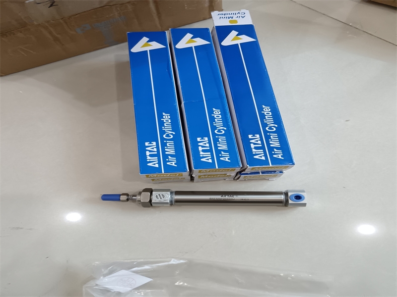 两位两通AIRTAC流体控制阀?2KW03008A???