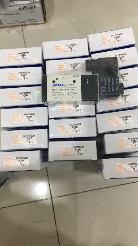 airtac两位三通电磁阀3V310-10-NO常闭型
